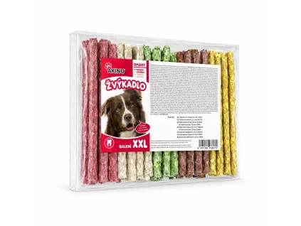 Nakloněný e-shop packshot produktu Akinu Tyčinky pamlsek pro psy vícebarevné žvýkací 12,5 cm 100 ks (RegCis 204320) na bílém pozadí. Produkt beze změny převzat z aktuální produktové fotky, náklon, světlo a stín sjednoceny podle schváleného packshotu 204906.