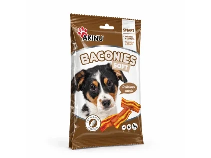 Packshot SKU 204731 (Akinu BACONIES Slaninky 85 g) — sólo na bílém, náklon dle 173009 (a146652d). V Heliosu chybí maketa; obal z BaseLinker packshotu 8453dd67. 2k 1:1, v2 ze 2.