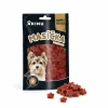 Packshot na bílém: sáček Kachní maso 75 g s hrstkou kachních hvězdiček vepředu (styl jako 176277).